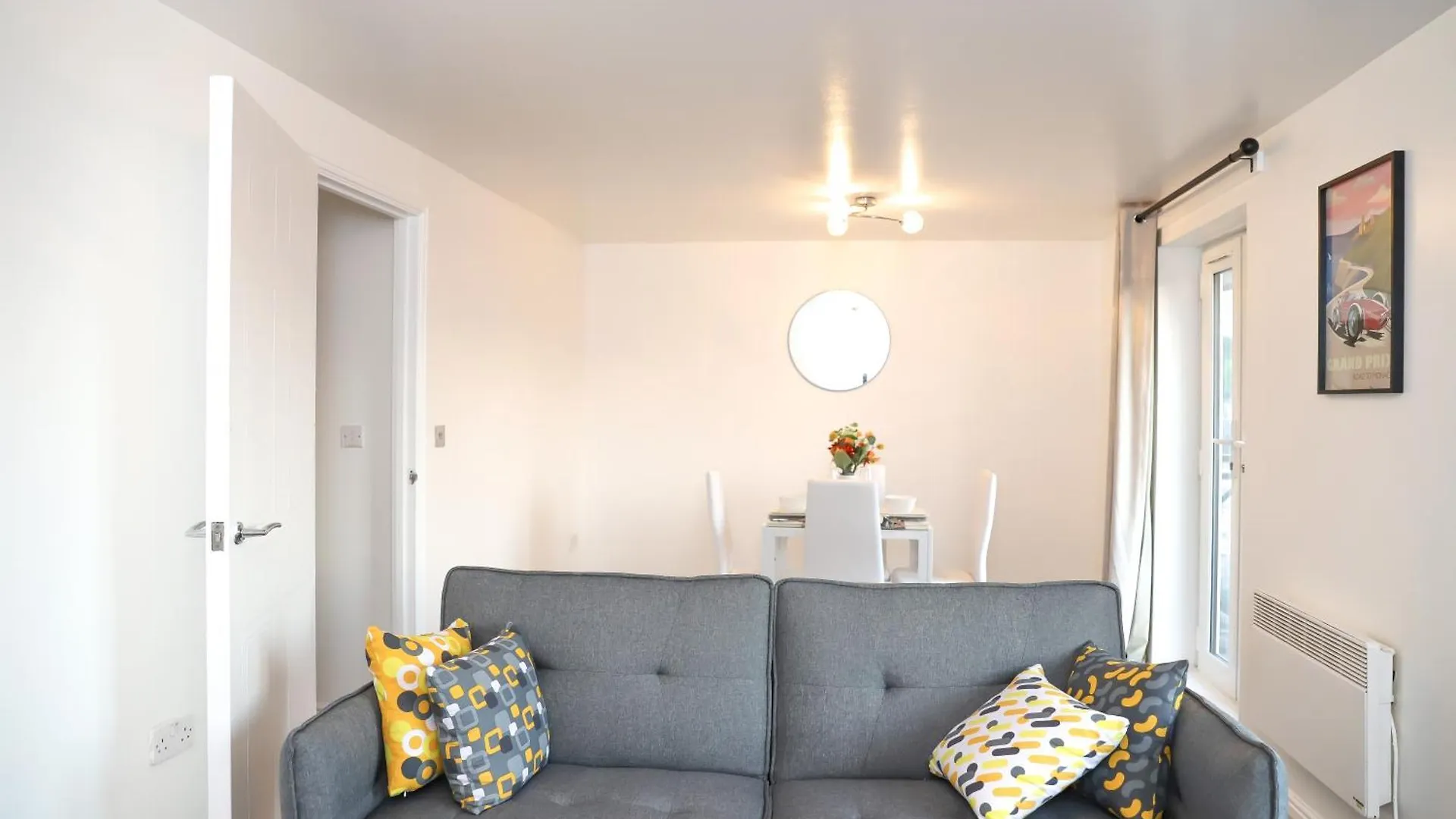 Stylish Flat By Sn Homes - Zone 4 Abbey Wood London 0*,  United Kingdom