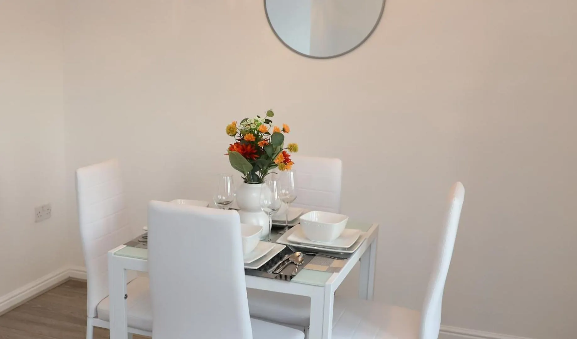 Apartment Stylish Flat By Sn Homes - Zone 4 Abbey Wood London