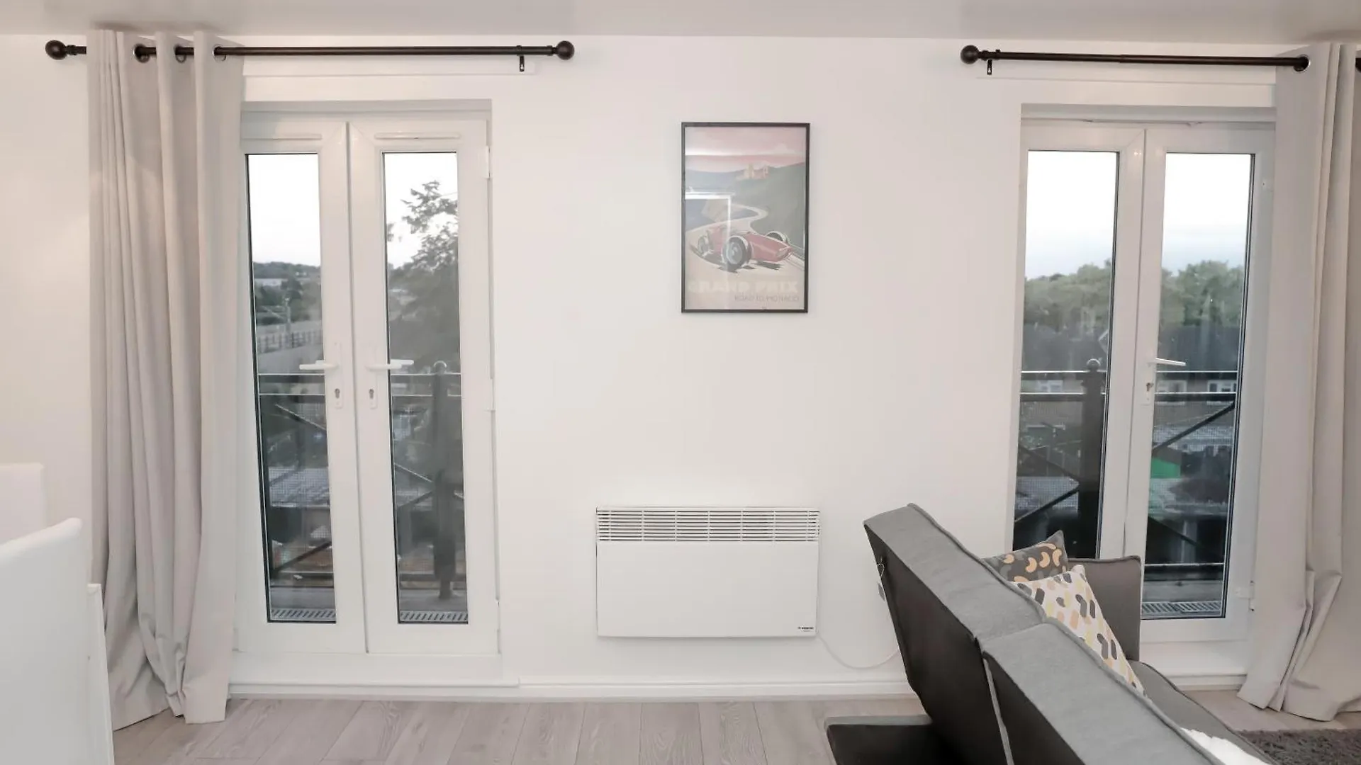Stylish Flat By Sn Homes - Zone 4 Abbey Wood London