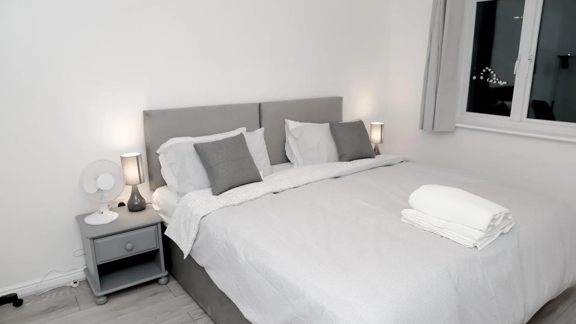 Stylish Flat By Sn Homes - Zone 4 Abbey Wood London 0*,  United Kingdom